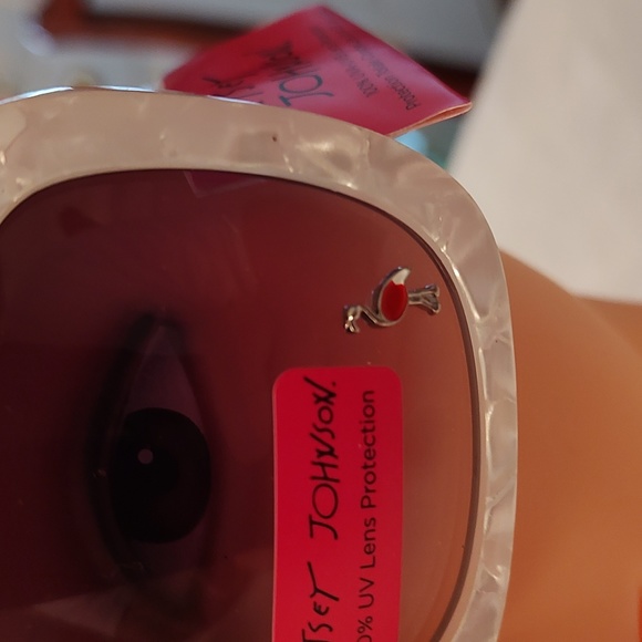 Betsey Johnson White & Purple Flamingo Square Sunglasses - Picture 2 of 4